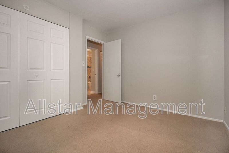 13187 Richards Dr - Photo 2 of 24