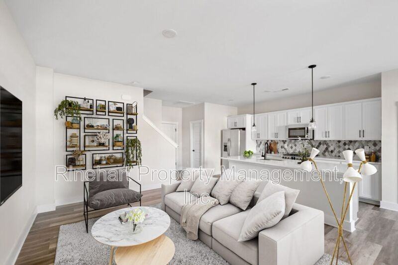 636 Melville Dr - Photo 4 of 16