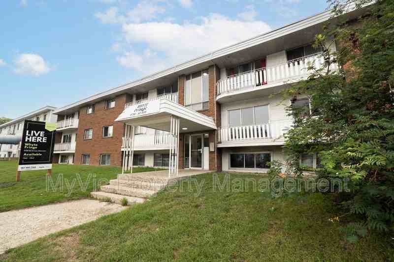 9750 82 Avenue Northwest - Photo 3 of 6