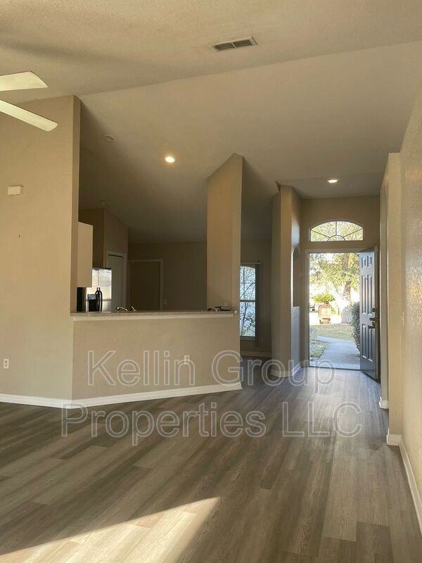 1145 View Pointe Cir - Photo 7 of 26