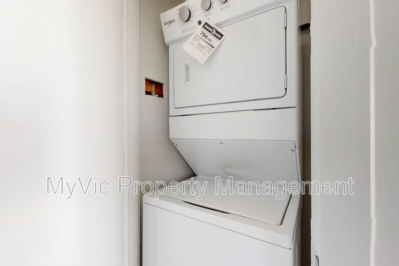 8015 102 St Nw - Photo 7 of 7