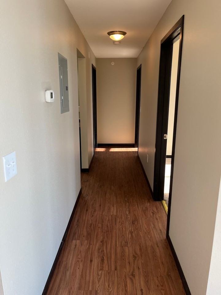 Stadium Center Lofts - Photo 5 of 36