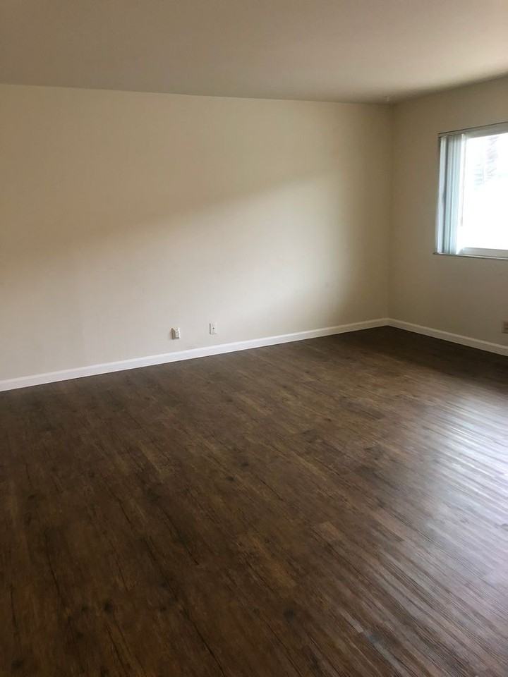 Bel- Air Apartments - Photo 7 of 29