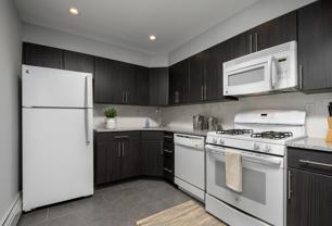 Donna Court Apartments - Photo 1 of 1