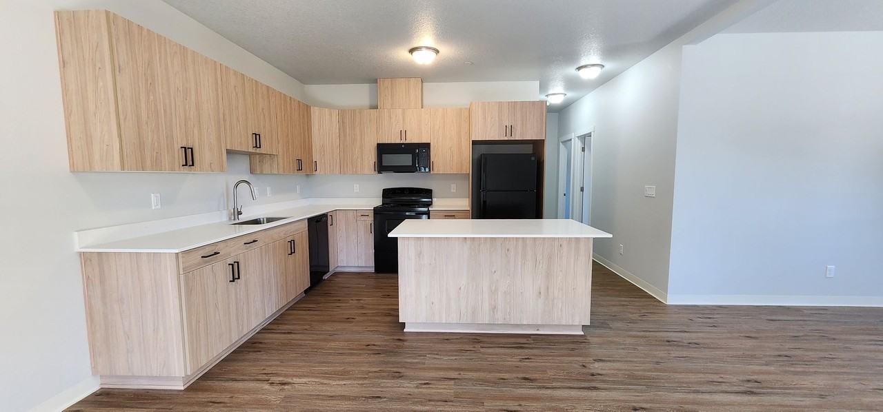 1720 SW 2nd Street - Photo 4 of 23
