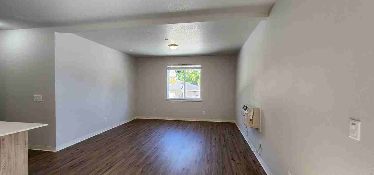 1720 SW 2nd Street - Photo 7 of 23