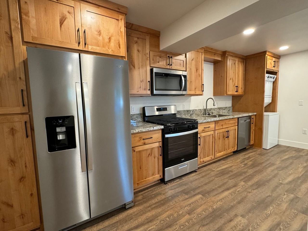 848 W 1st Street - Photo 6 of 20