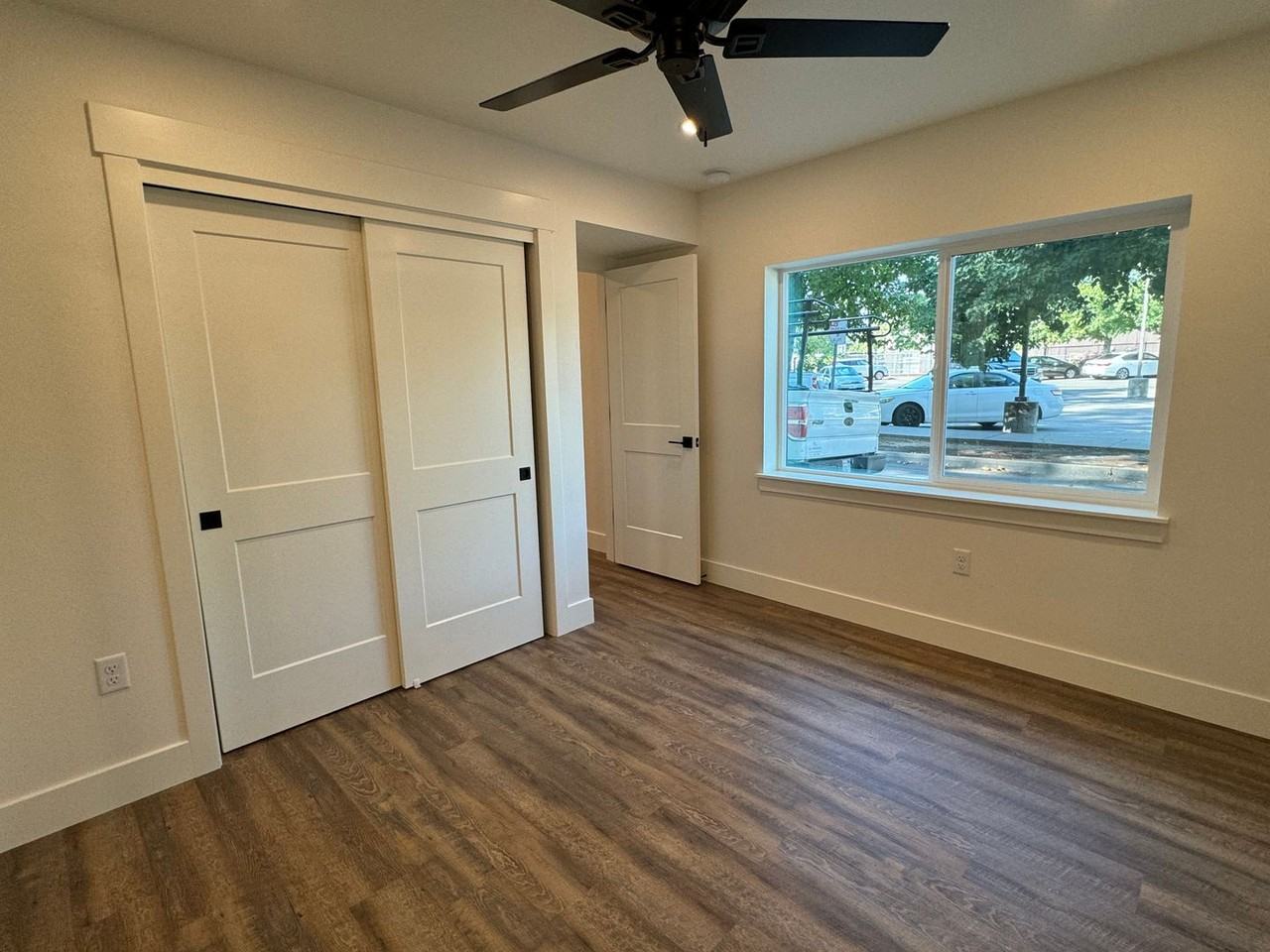 848 W 1st Street - Photo 7 of 20