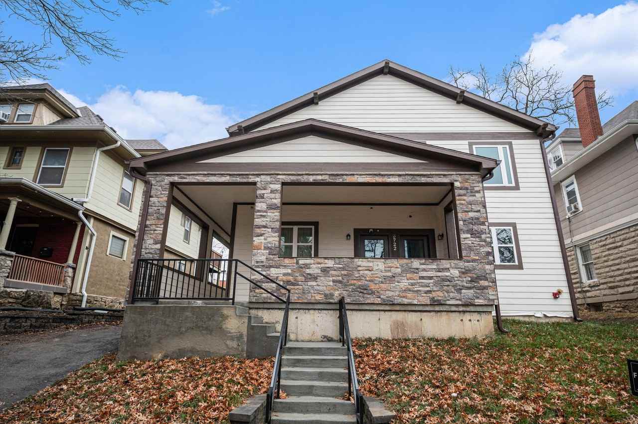 3722 Central St - Photo 3 of 50