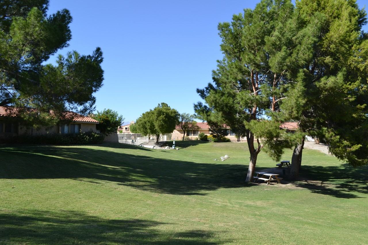 Parkwood Apartments - Photo 4 of 14