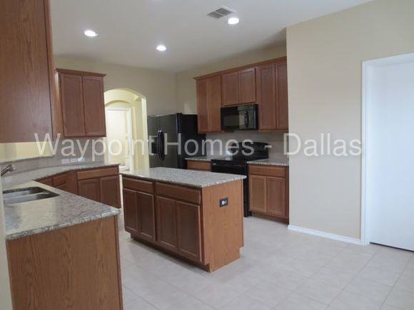 15700 Ringdove Ct - Photo 2 of 22