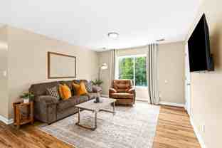 Gratiot Avenue 27990 - Photo 1 of 1