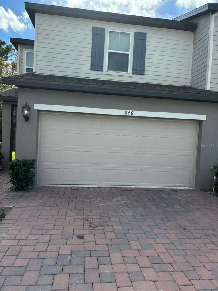 846 Legacy Dr - Photo 2 of 26