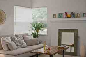 featured image of 102 W King St