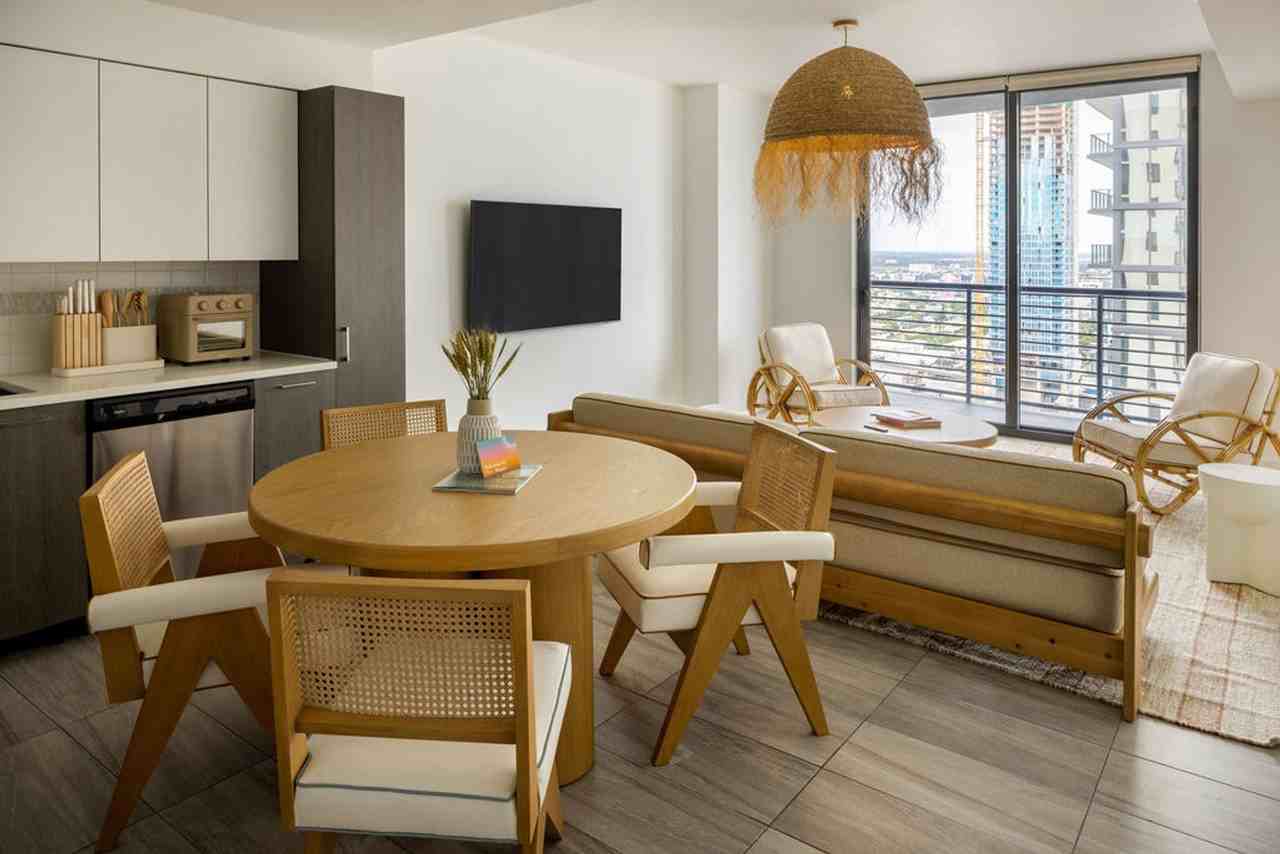 698 Ne 1st Ave #1040498P - Photo 2 of 6