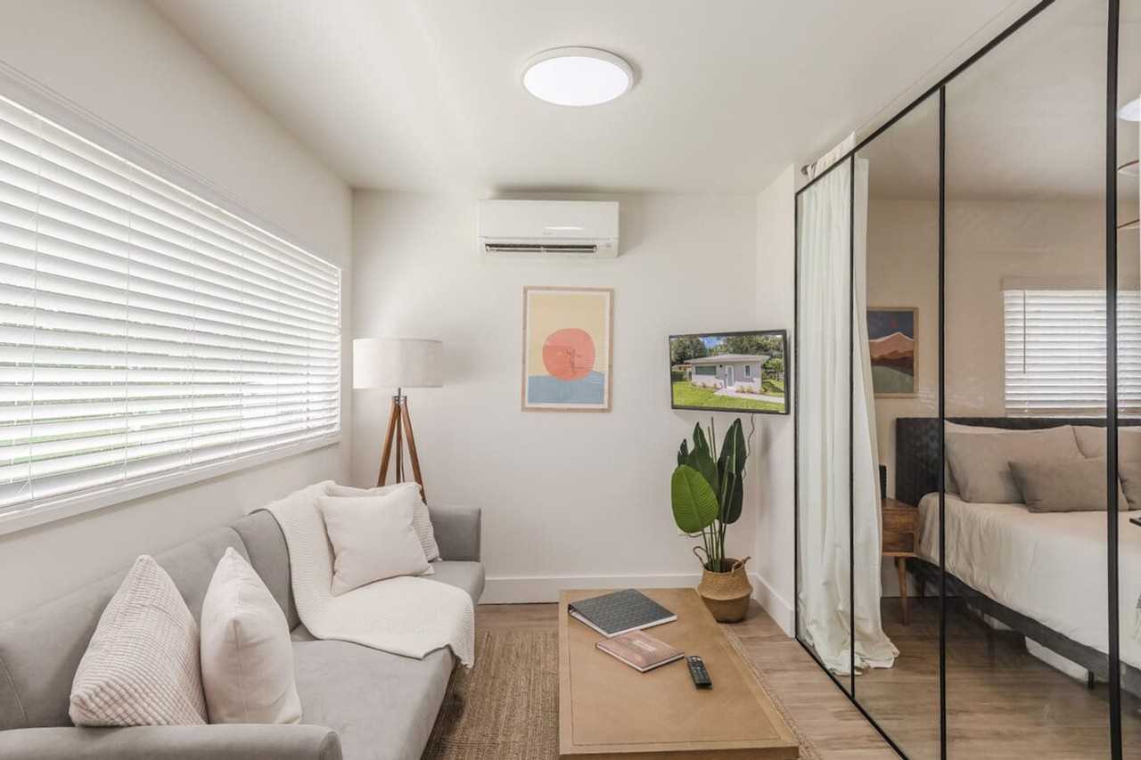 2710 Amherst Ave #1018188P - Photo 2 of 27