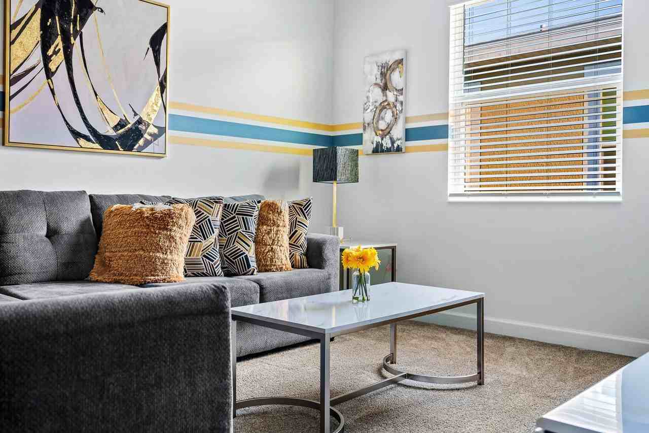 969 969 Leader Street #1018221P - Photo 4 of 50