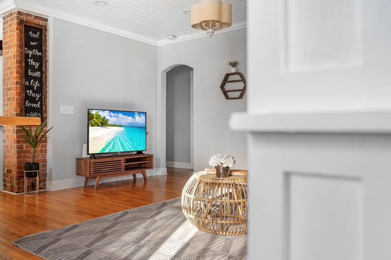 2007 Cornell Ave #1032296P - Photo 3 of 50