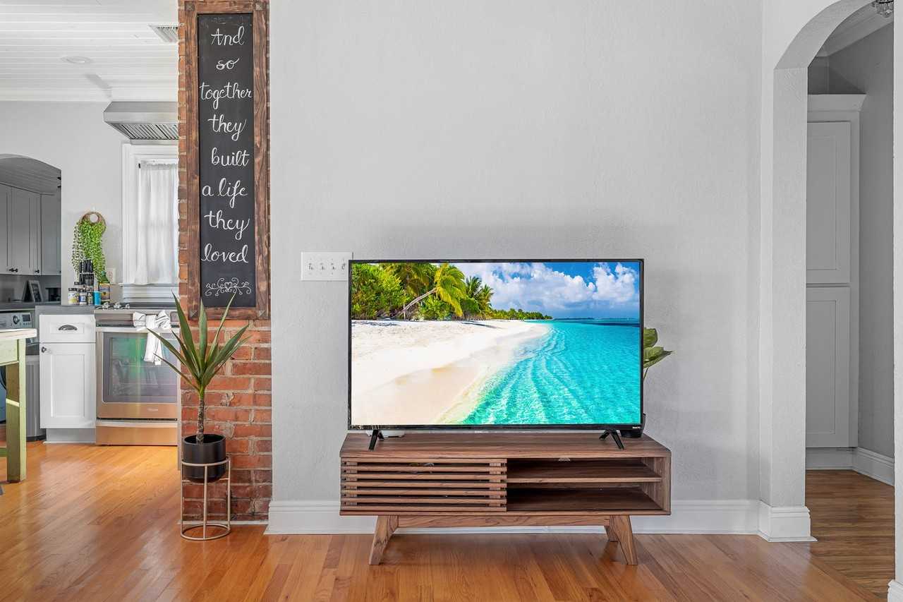 2007 Cornell Ave #1032296P - Photo 4 of 50