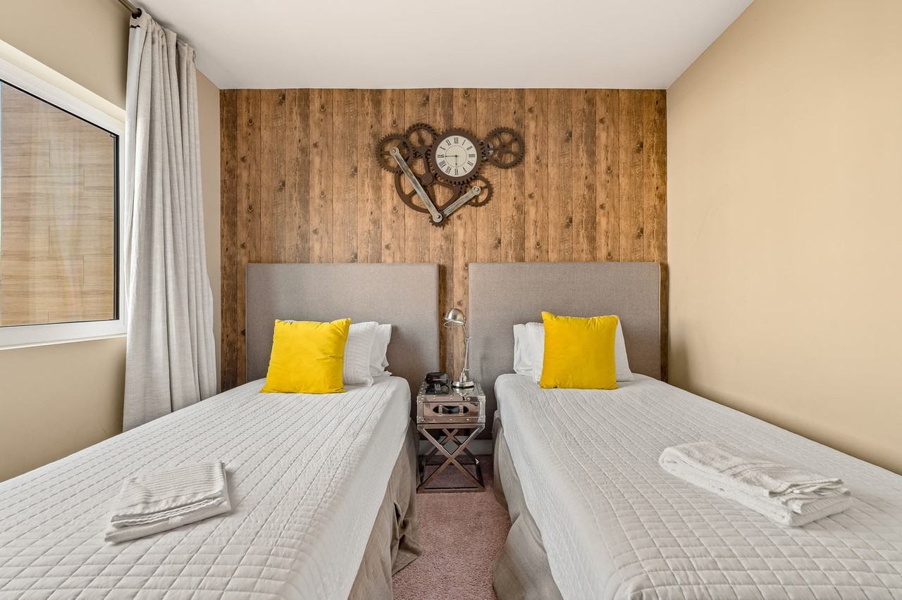 7513 Brooklyn Dr #1018142P - Photo 3 of 32