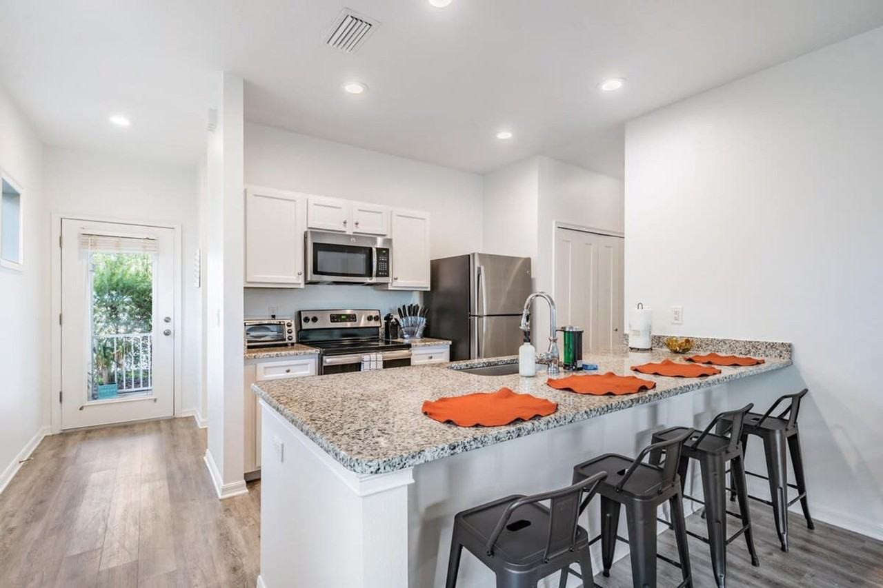 2604 N Highland Ave #1023363P - Photo 4 of 24