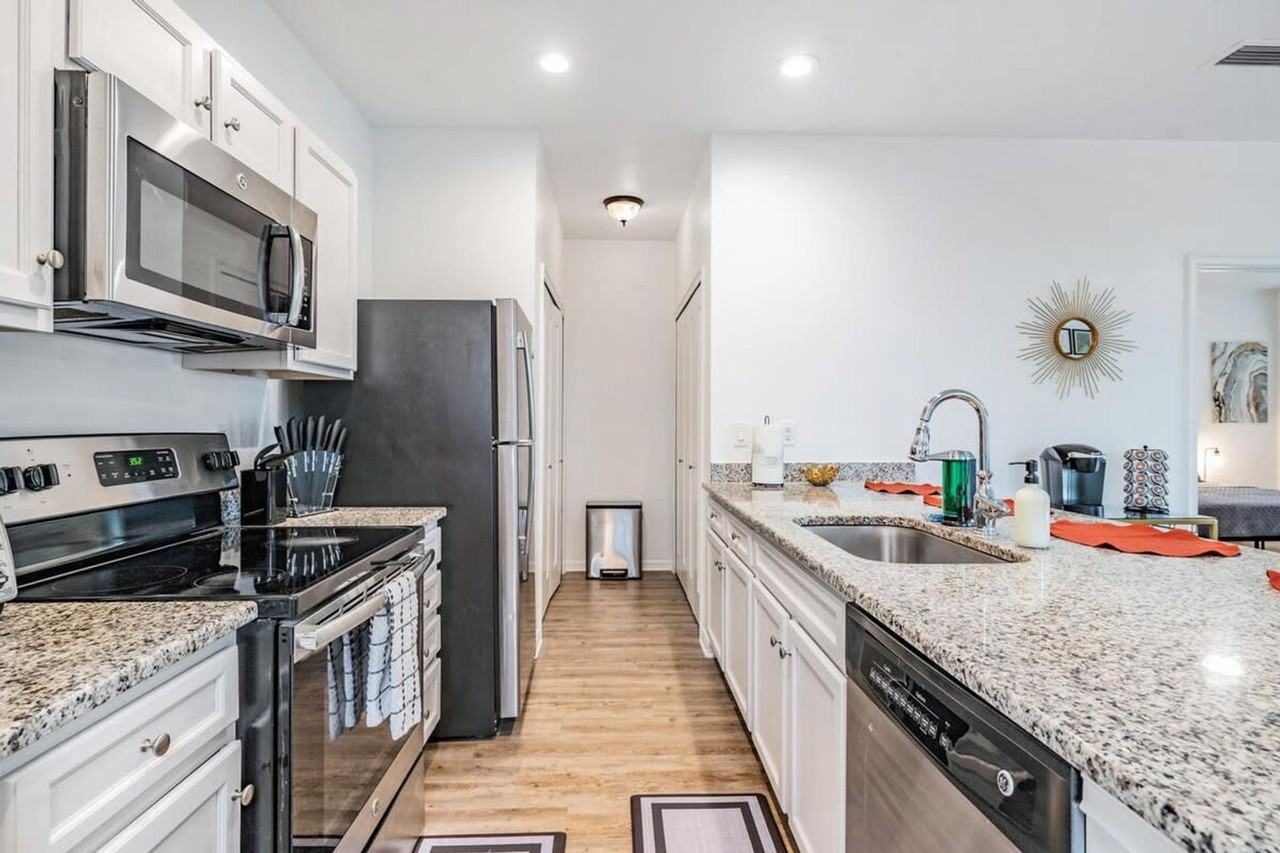 2604 N Highland Ave #1023363P - Photo 7 of 24