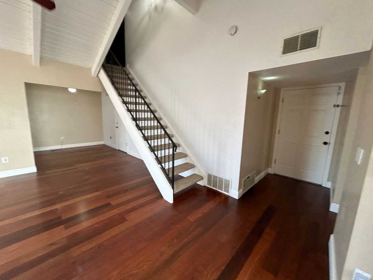 316 Avila Ct - Photo 2 of 19