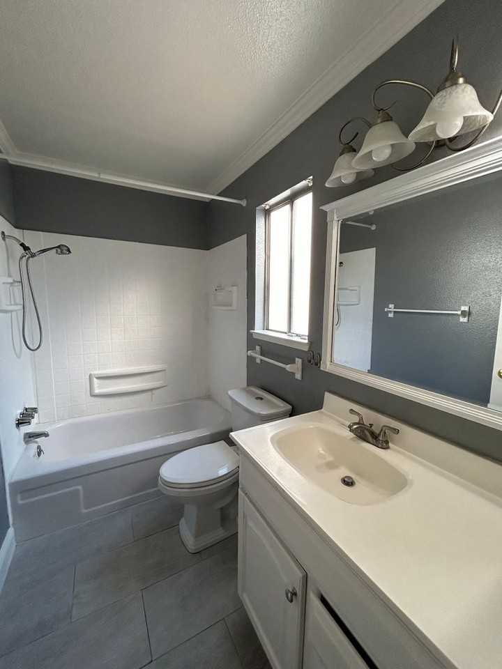 316 Avila Ct - Photo 6 of 19