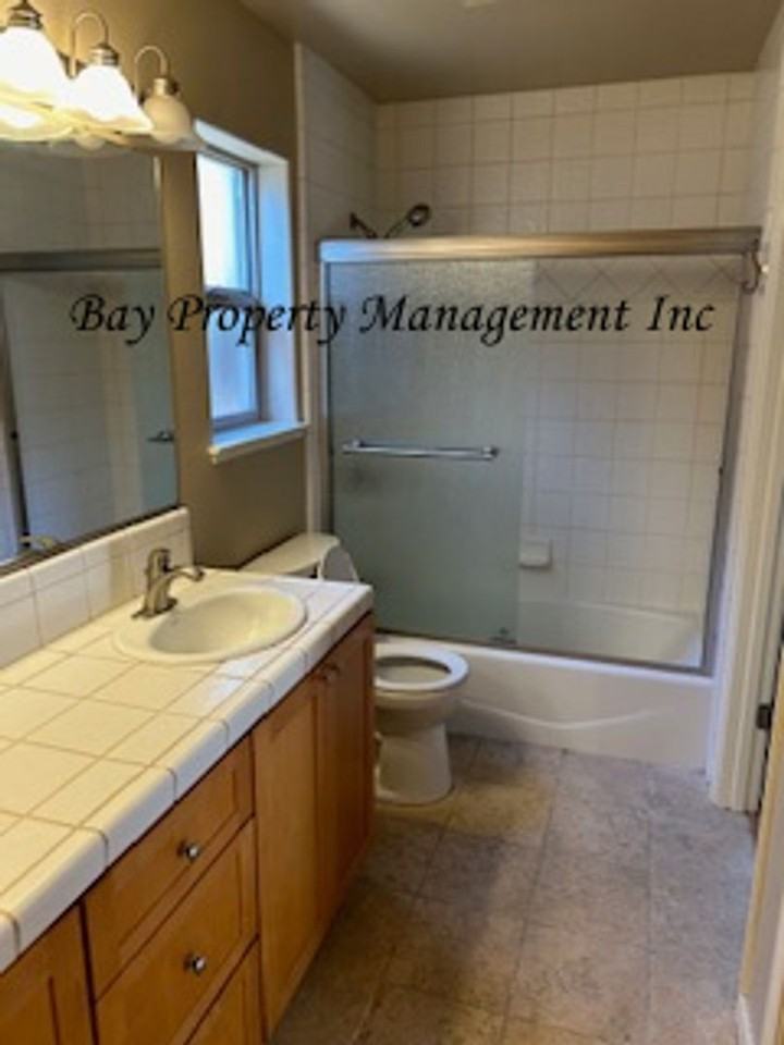 599 Lopez Ave - Photo 6 of 11