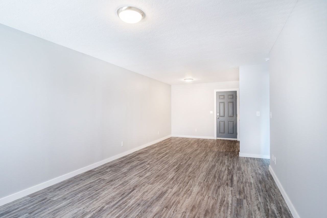 806 Pennsylvania Avenue NW - Photo 2 of 10