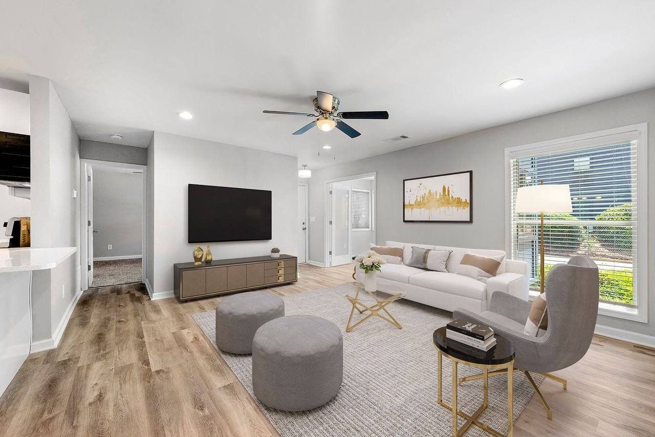 4820 W Park Cir - Photo 2 of 16