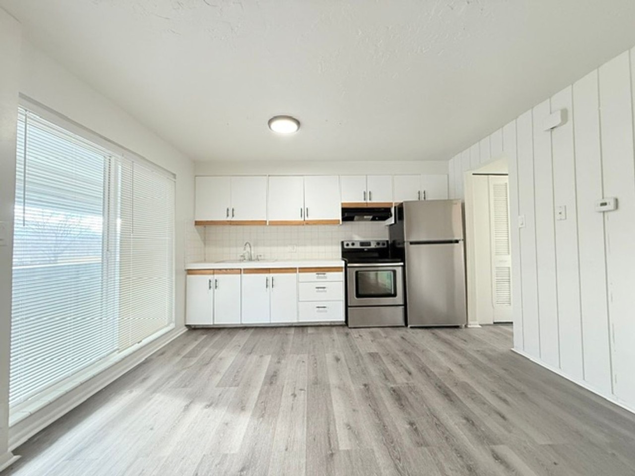 951 N Redwood Rd #6 - Photo 7 of 16