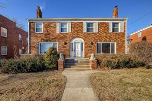 featured image of 558 S 34th St