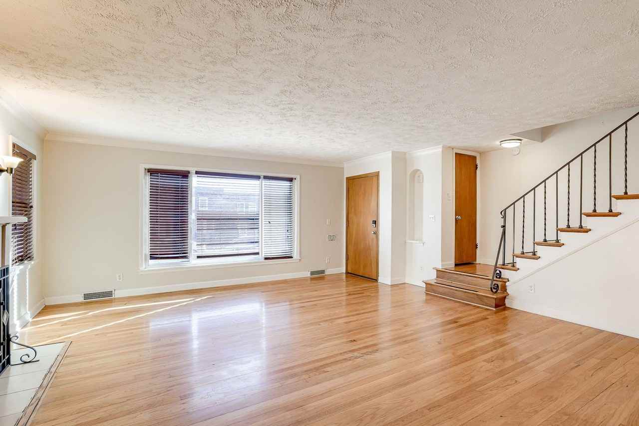 558 S 34th St - Photo 3 of 25