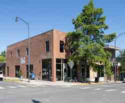 909 E Ash St - Photo 1 of 1