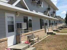 featured image of 606 E Spruce Ct