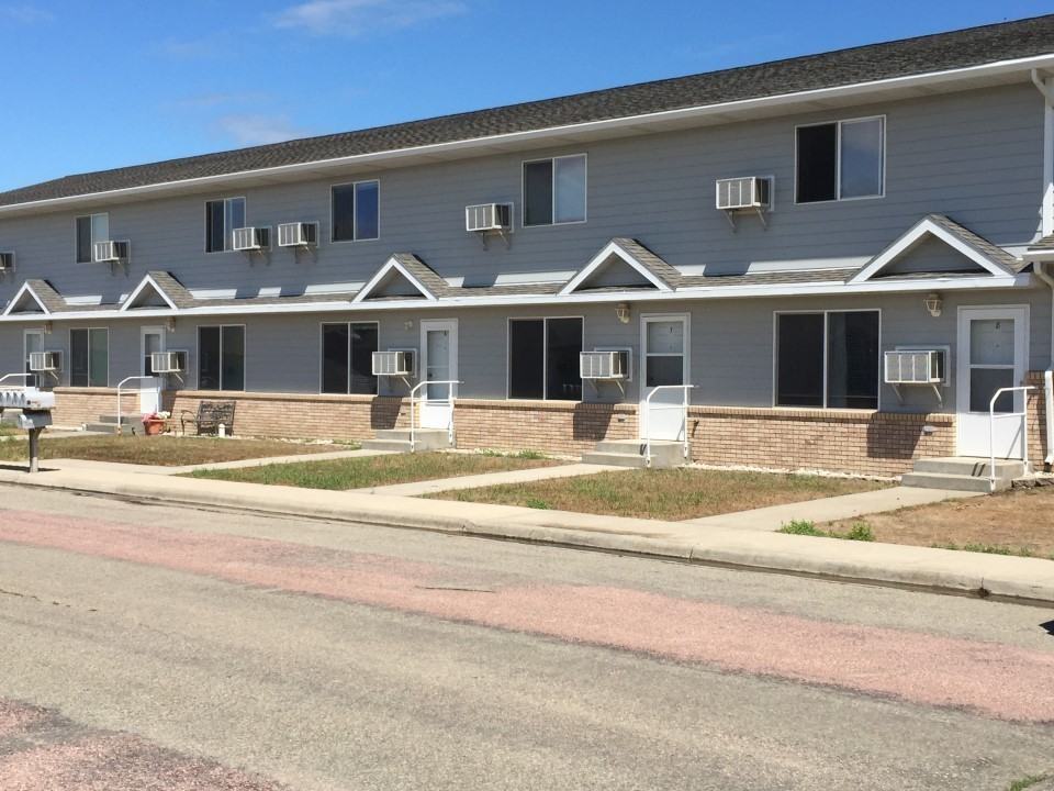 606 E Spruce Court - Photo 2 of 15