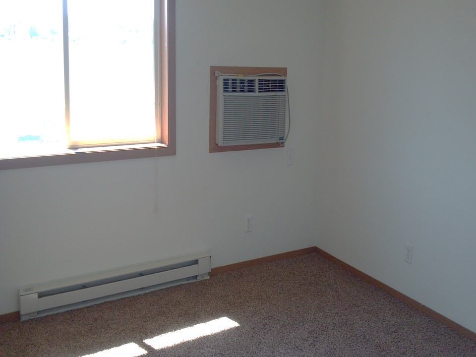 606 E Spruce Court - Photo 5 of 15