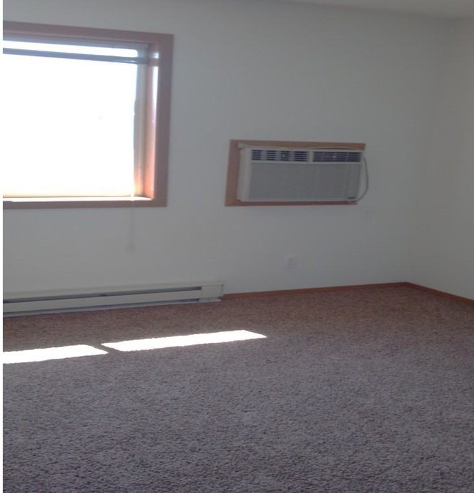 606 E Spruce Court - Photo 6 of 15