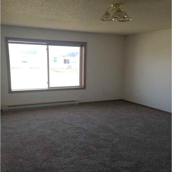 606 E Spruce Court - Photo 7 of 15