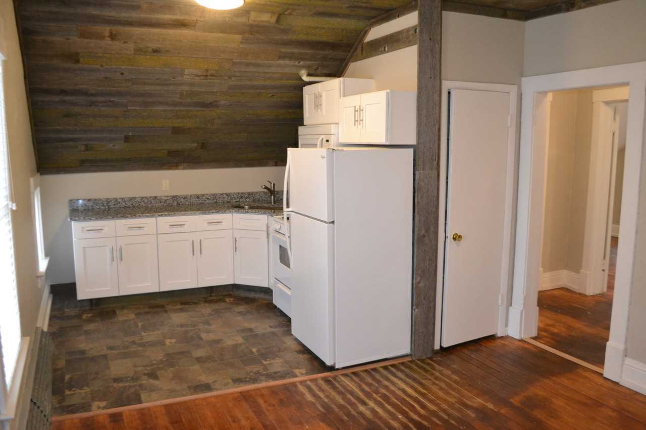 801 S 1st Ave - Photo 2 of 17