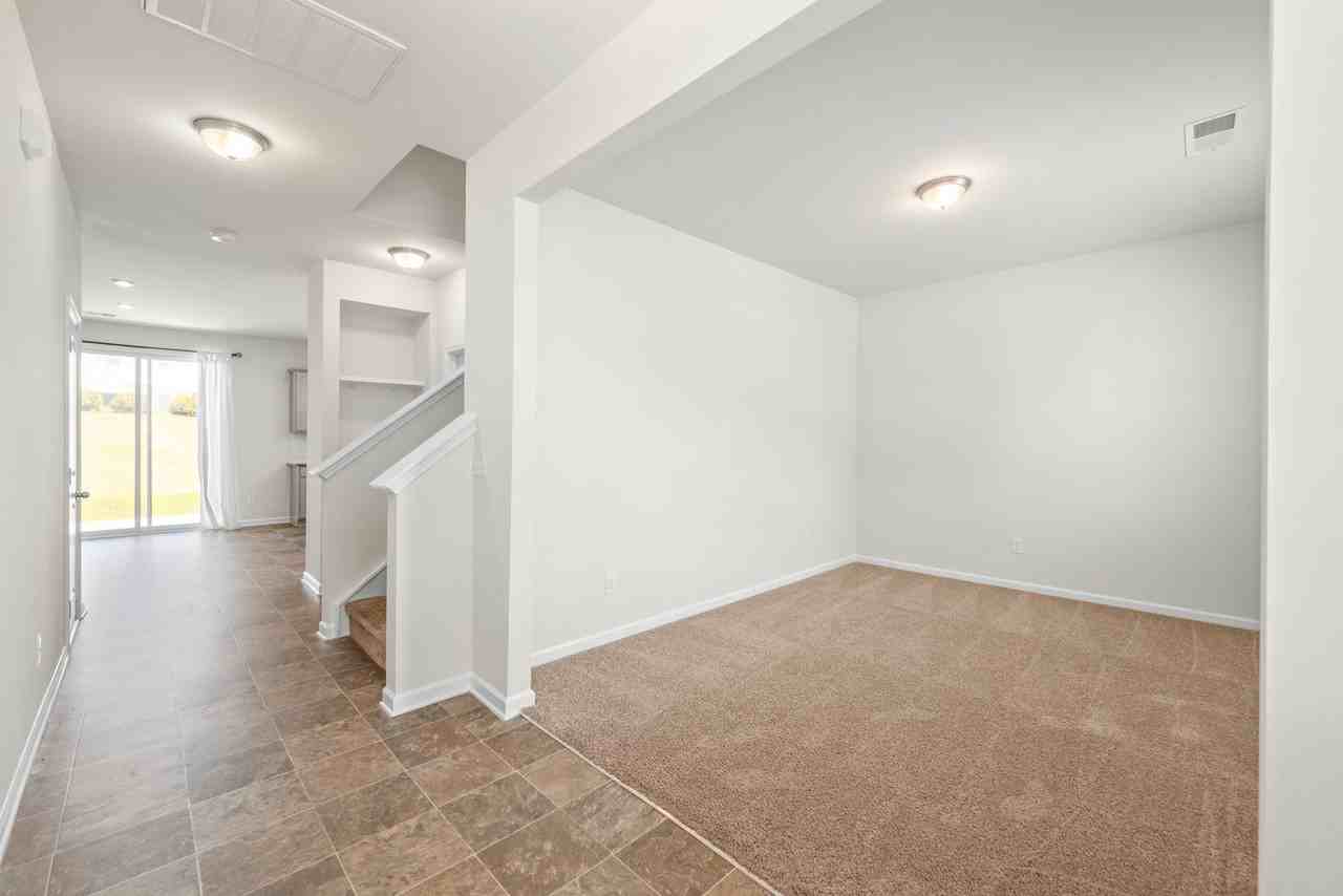 9517 Harvard Oak Ct - Photo 5 of 33