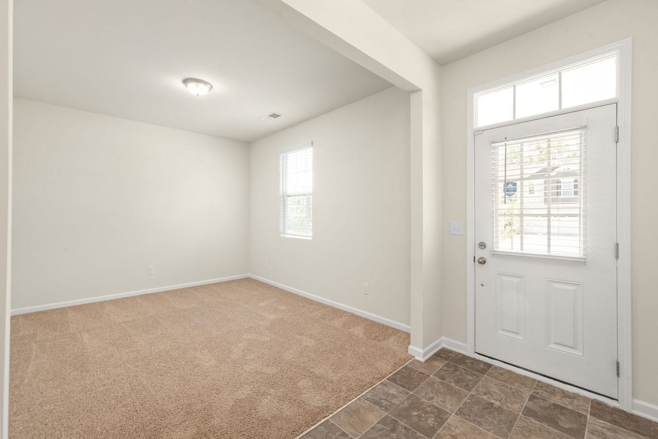 9517 Harvard Oak Ct - Photo 6 of 33