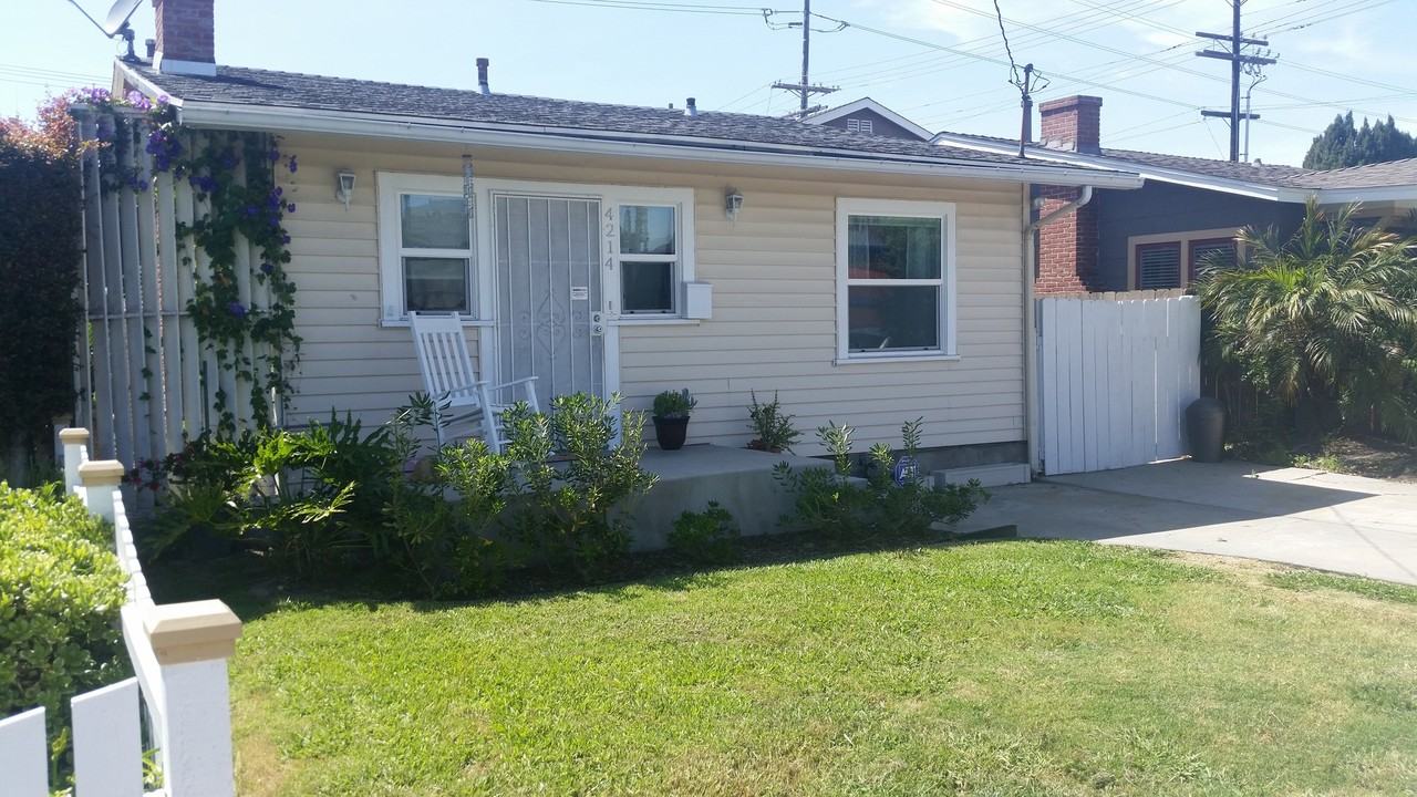 4214 Kansas St - Photo 2 of 17