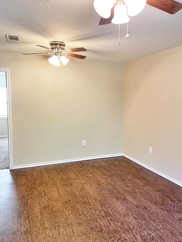 1906 Throckmorton Street - Photo 7 of 22