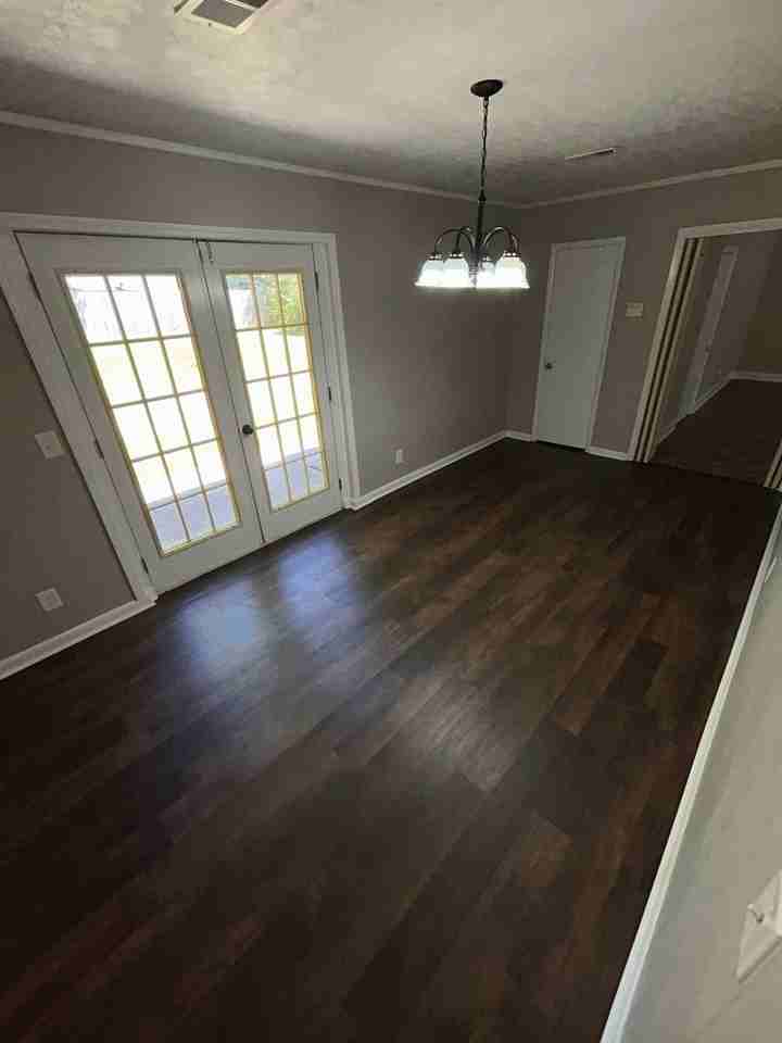 302 Briarhill Rd - Photo 5 of 17