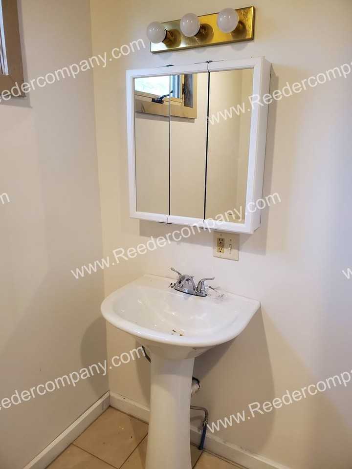 283 N Hamilton St - Photo 5 of 17