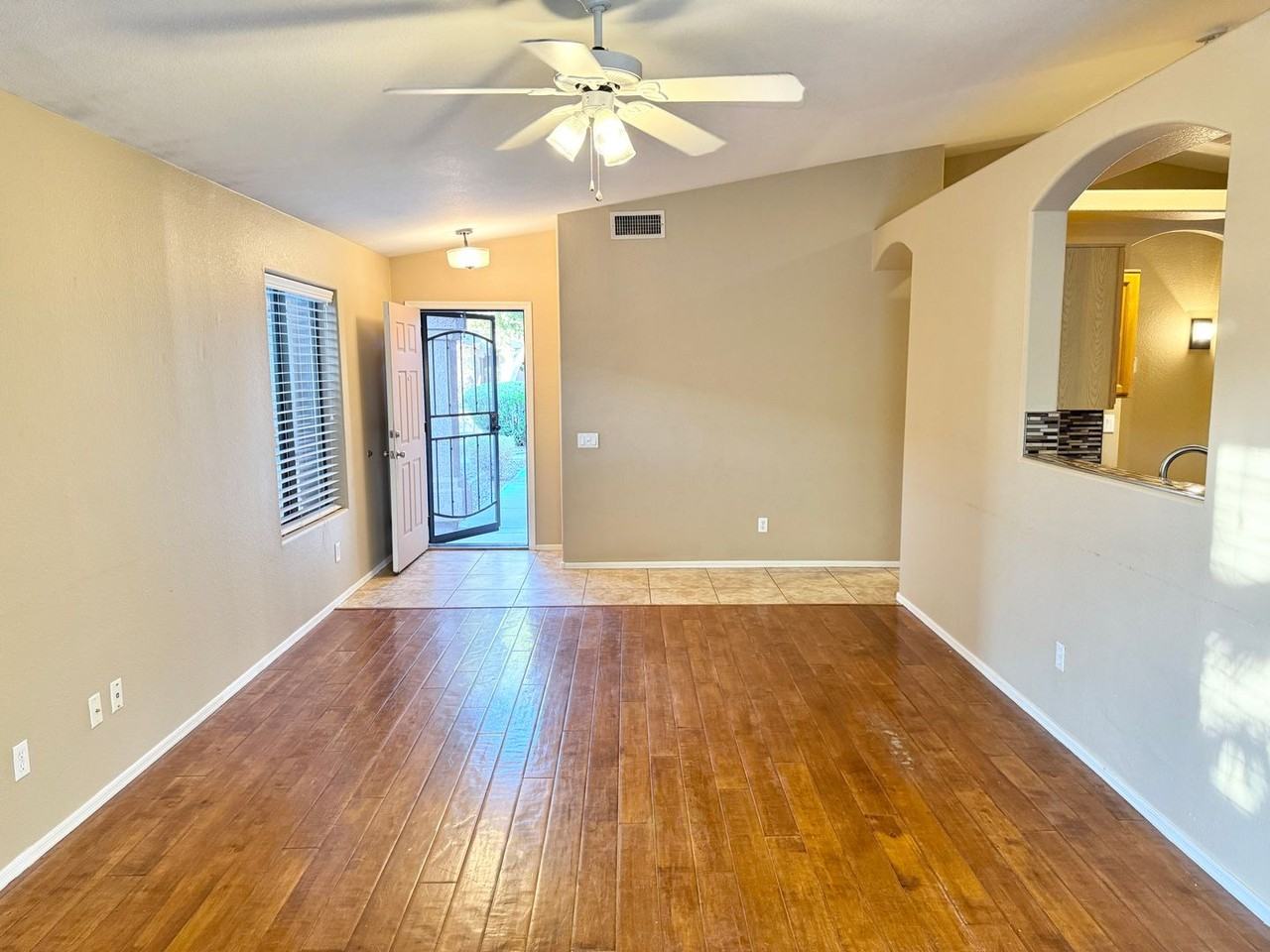 1443 W Mead Dr - Photo 5 of 32