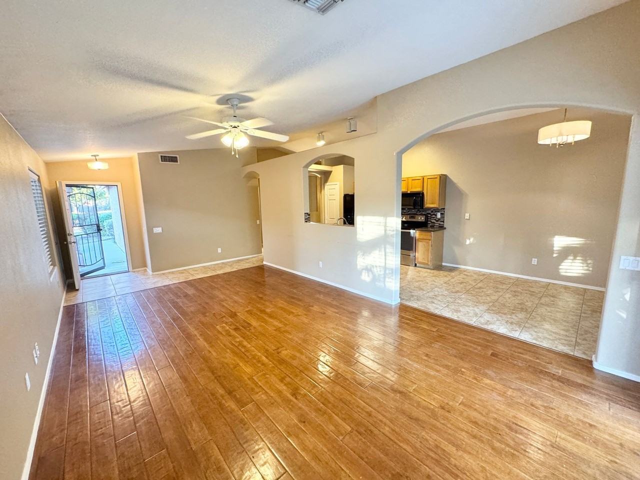 1443 W Mead Dr - Photo 6 of 32