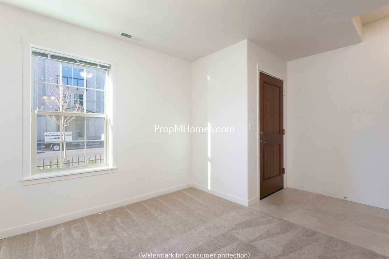 28612 Sw Paris Ave - Photo 3 of 28